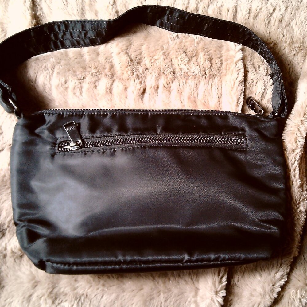 Black Lug Flare with Shoulder Strap - Crossbody Strap no Included - Picture 4 of 6
